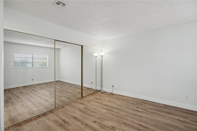 Building Photo - 4151 Gannet Cir