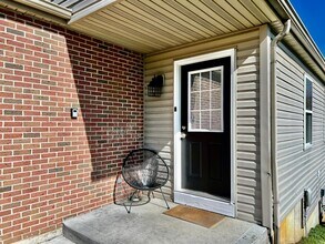 Building Photo - Fully Furnished Home with great location