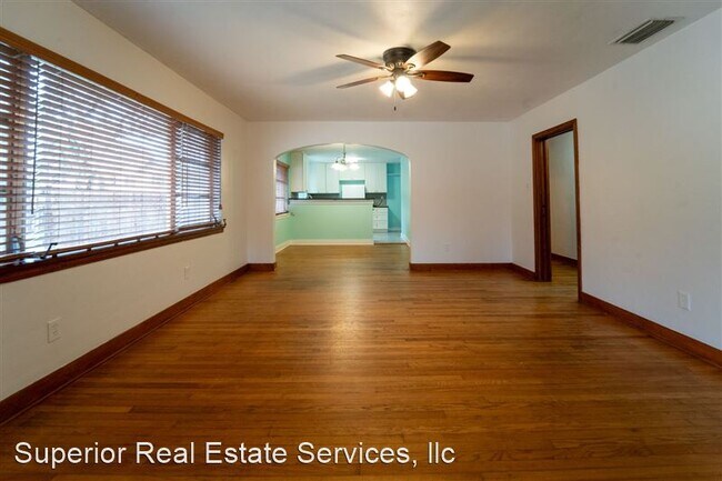 Building Photo - 64 Fullerwood Dr