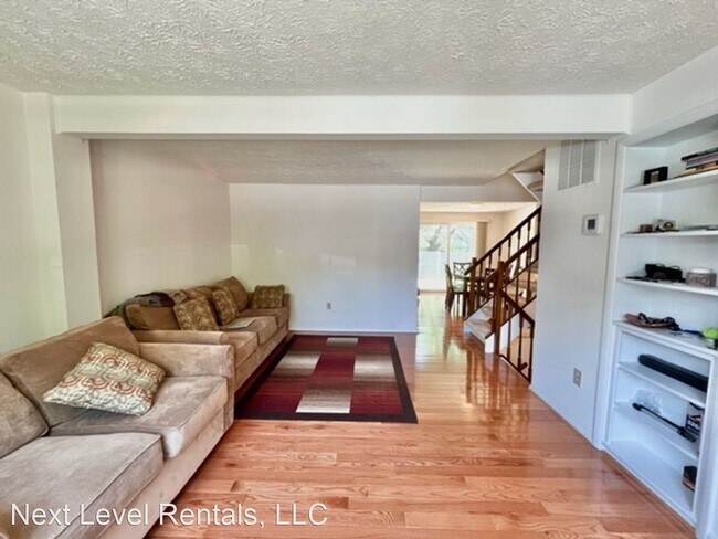 Building Photo - 3 br, 3.5 bath House - 7719 Eagles Head Court