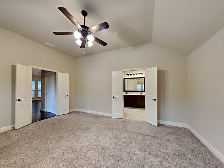 Building Photo - 1517 Yellowthroat Dr