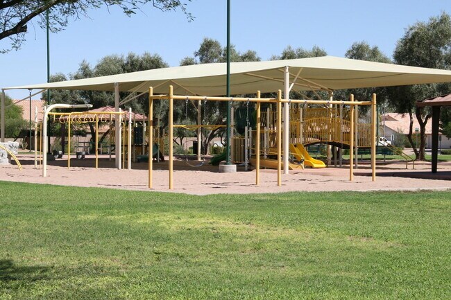 Building Photo - RANCHO DEL MAR BEAUTY