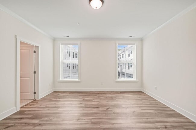 Building Photo - Modern, Spacious 2 Bed Townhome, Brier Creek Country Club, Golf course views!