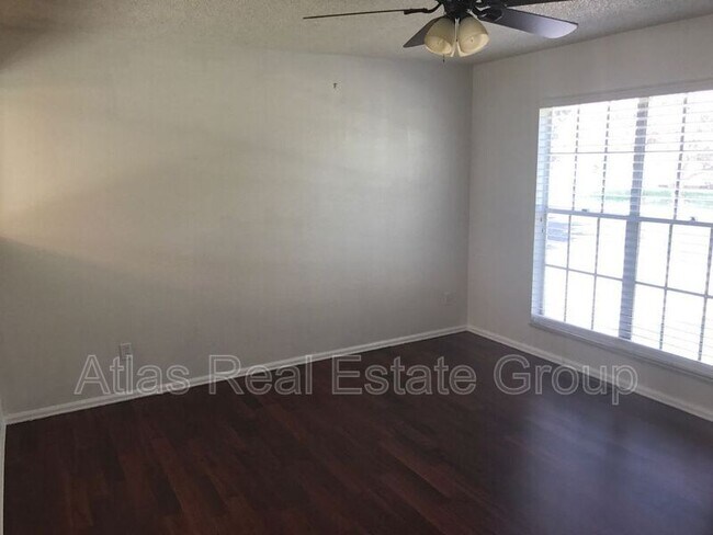 Building Photo - 1363 Elmwood St
