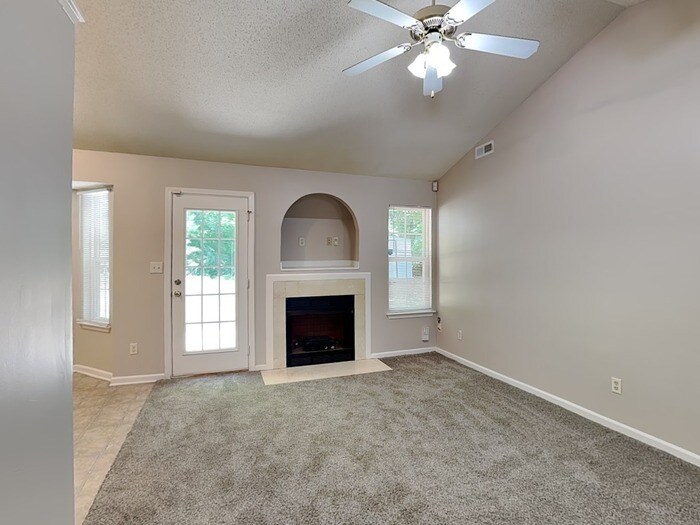Building Photo - 4710 Biesterfield Dr