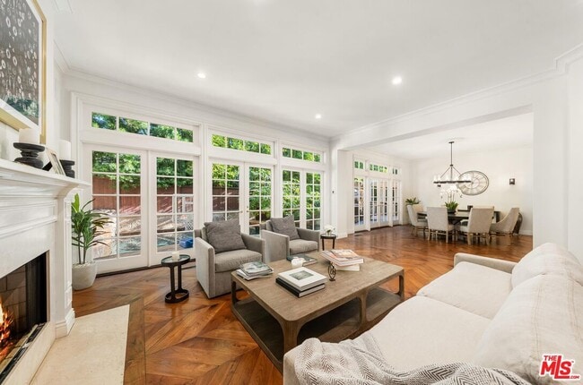 Building Photo - 515 S Westgate Ave