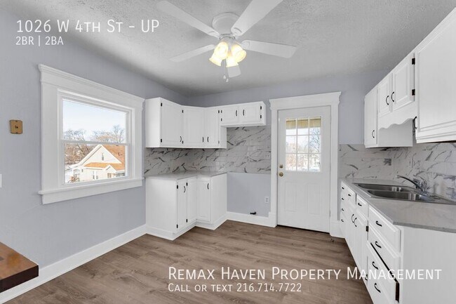 Building Photo - 1026 W Fourth St