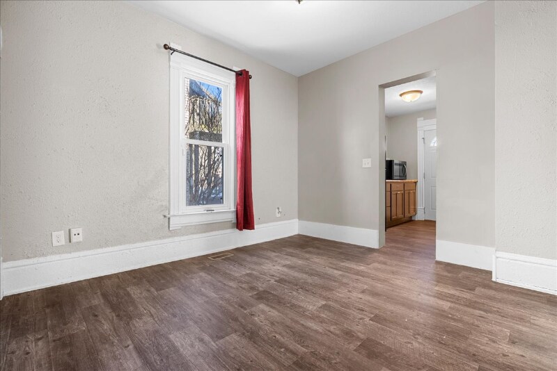 Building Photo - 412 W Genesee St