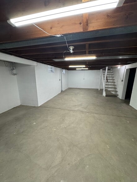 Basement - 270 Kenridge Rd