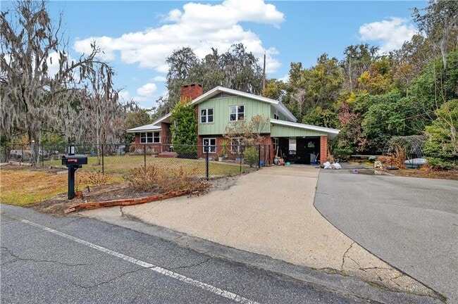 Building Photo - 1601 Walnut Ave