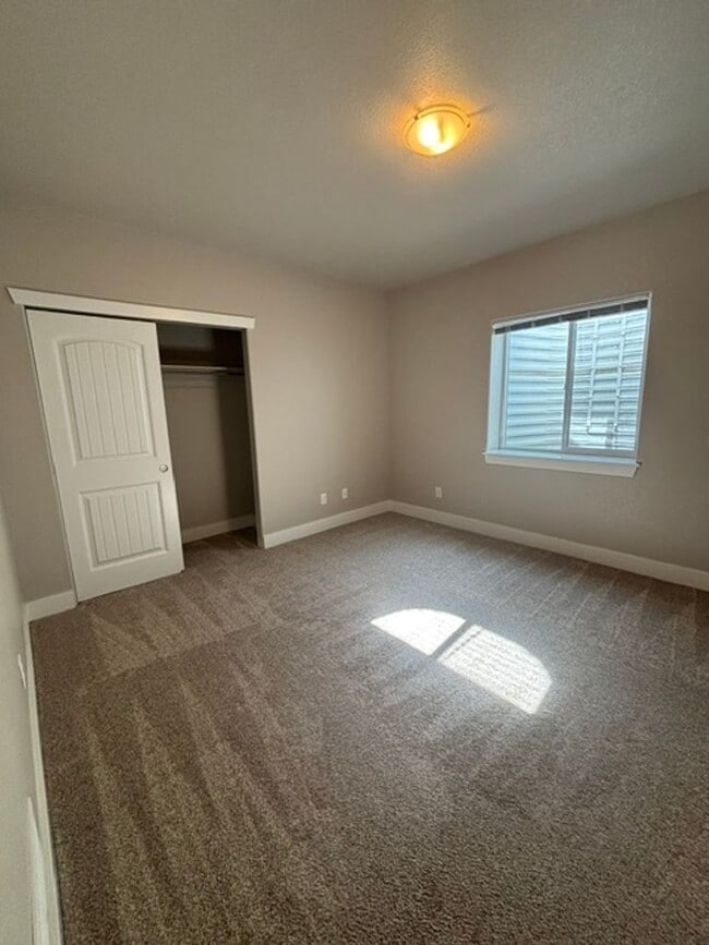 Building Photo - 1333 Alyssa Way