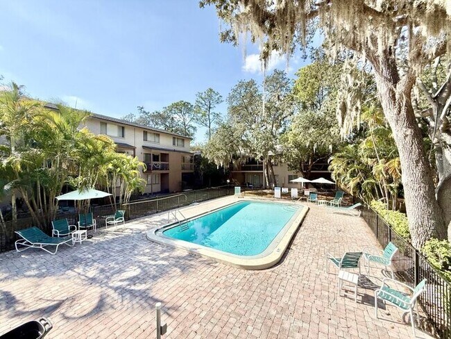 Building Photo - 7517 Pitch Pine Cir