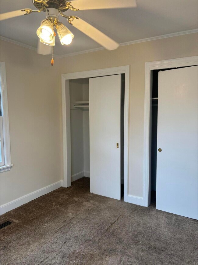 Building Photo - 232 Pinckney St