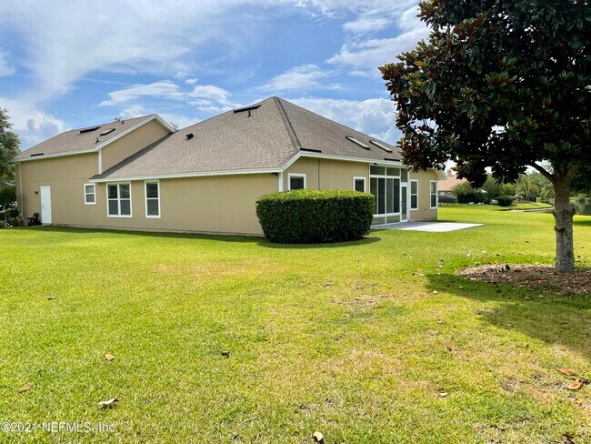 Building Photo - 400 Bayridge Ct