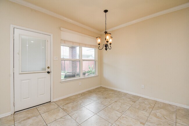 Building Photo - 20810 Fair Walnut Way