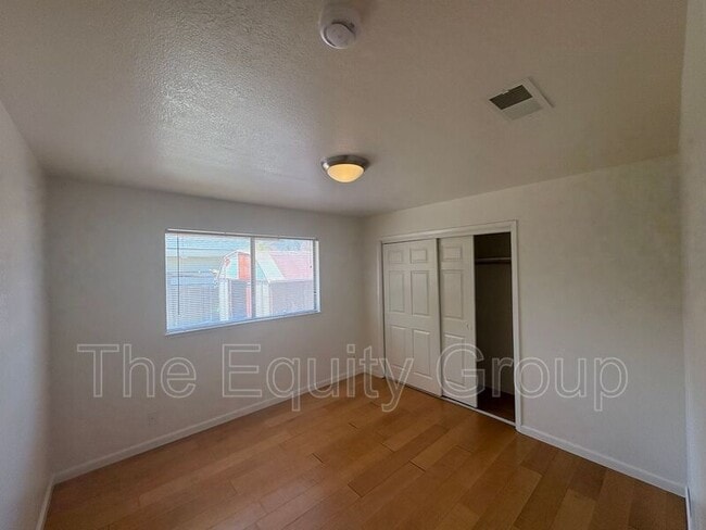 Building Photo - 1782 N Klein Ave