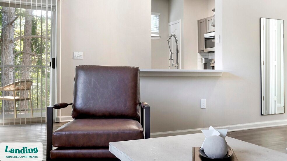 Building Photo - 100 Peyton Pl SW