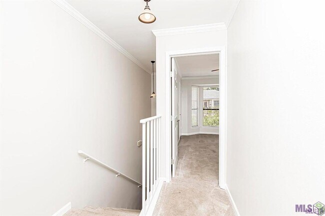 Building Photo - 9506 Jefferson Hwy