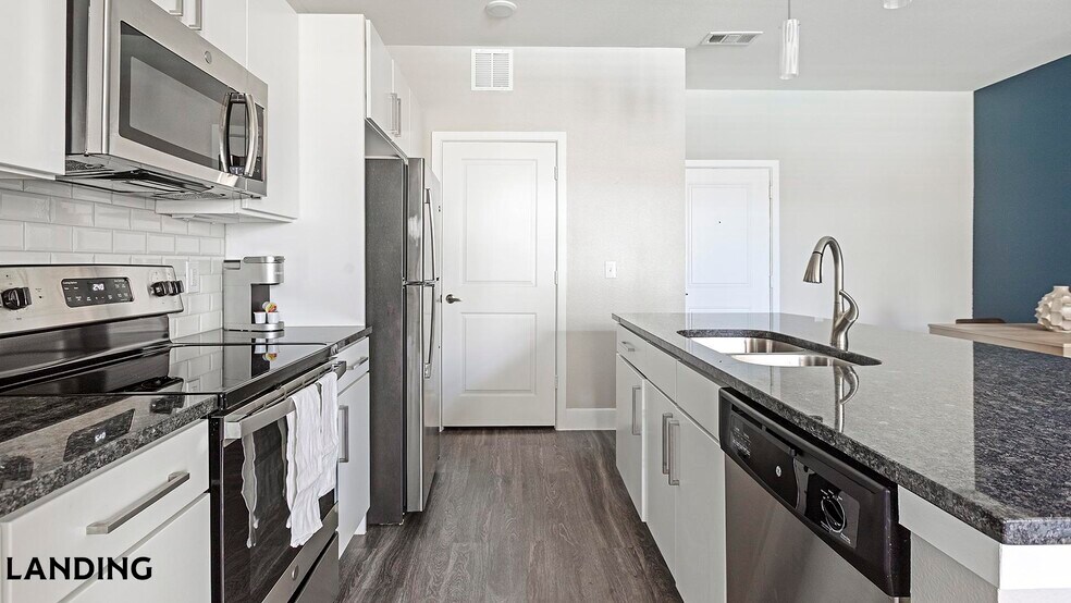 Building Photo - 729 Junction Dr