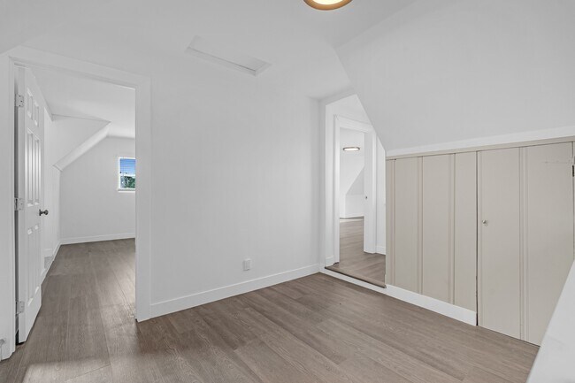 Building Photo - 3052 Burton Ave