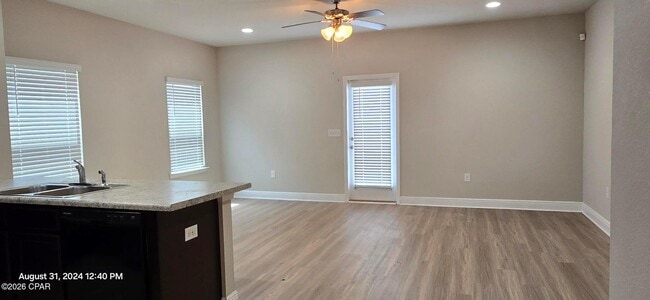 Building Photo - 5837 Bay Pl