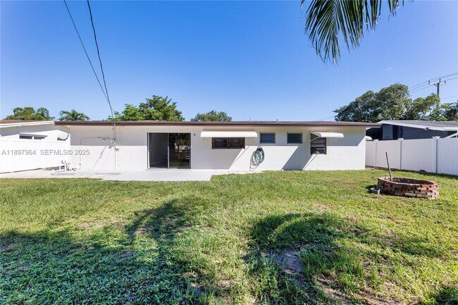 Building Photo - 2249 SW 34th Terrace