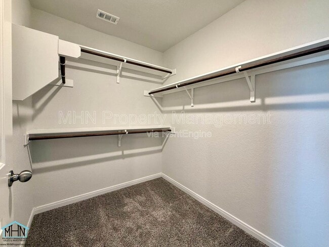 Building Photo - 11151 Hollinger Cir