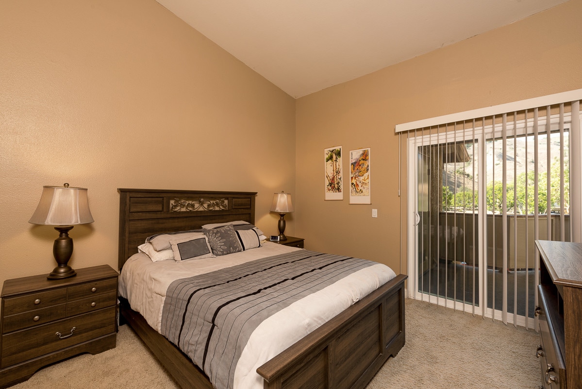 Master Bedroom - 5265 Box Canyon Ct