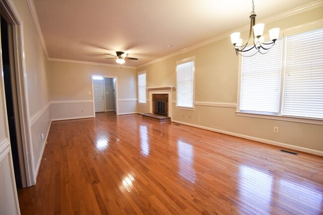 Building Photo - Coming Soon! 2 Bedroom 2 Bathroom - No Pets