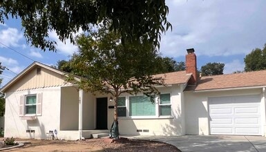 Building Photo - 167 E San Jose Ave