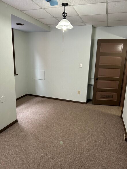 Building Photo - 4545 Oakland Ave
