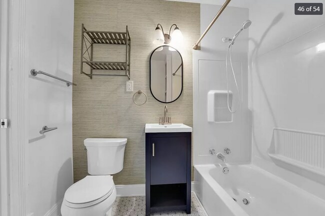 Building Photo - Renovated - 3 Bedroom Duplex