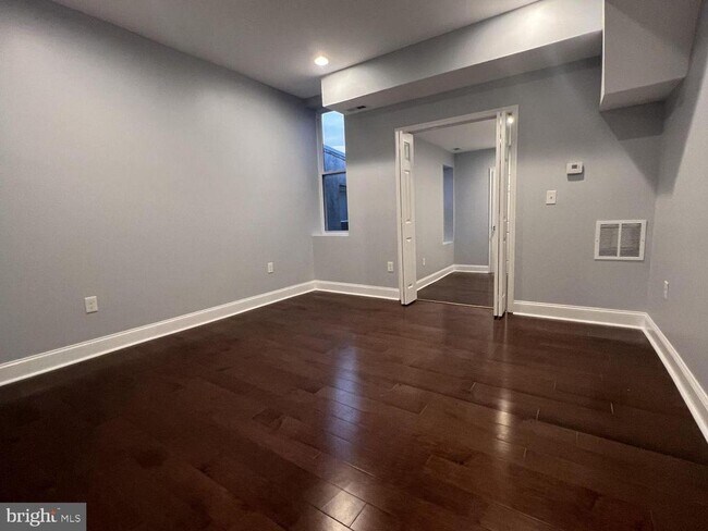 Building Photo - 1607 E Biddle St