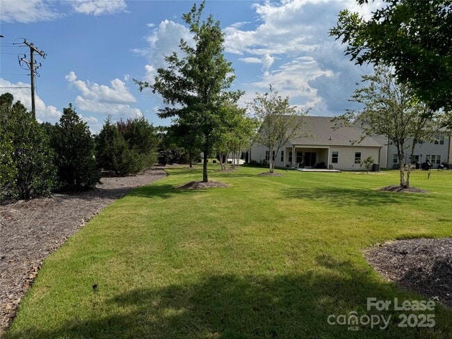 Building Photo - 4641 Collingham Dr