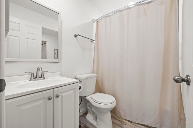 Building Photo - 92-1050-1050 Okaa St