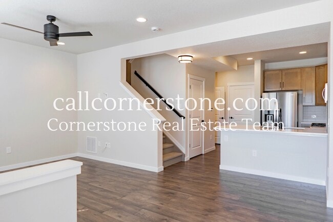 Building Photo - 3683 Levy Pk Dr