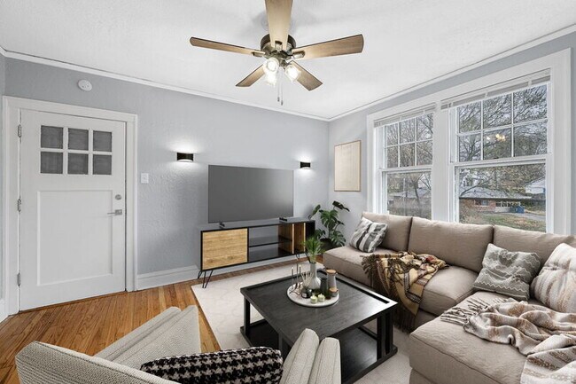Primary Photo - 1240 Hawthorne Pl