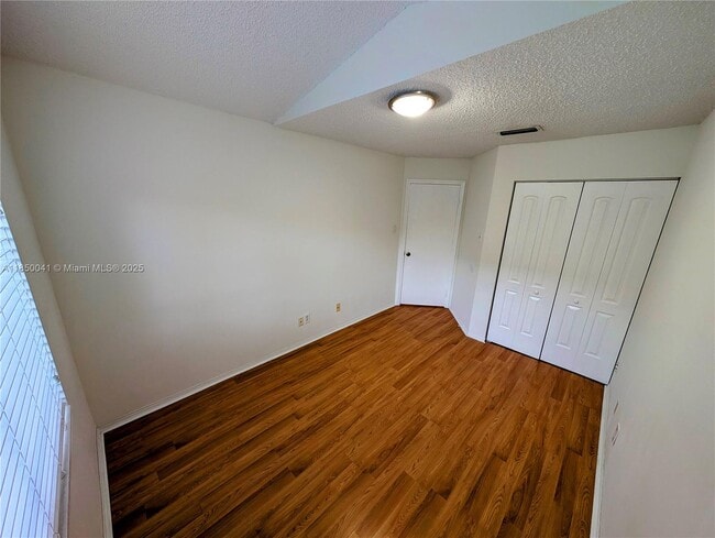 Building Photo - 10630 SW 157th Ct