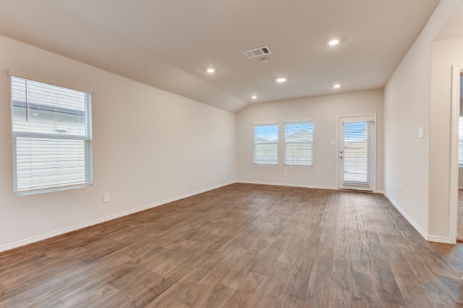 Building Photo - 156 Snapdragon Ln