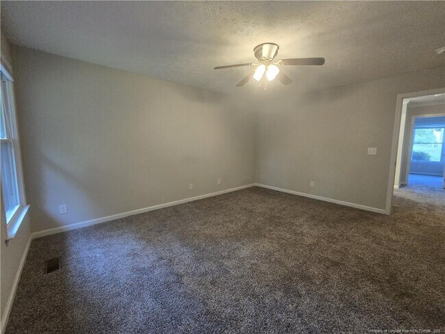 Building Photo - 7332 Beaver Run Dr
