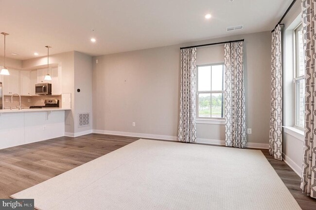 Building Photo - 24276 Thurso Sq