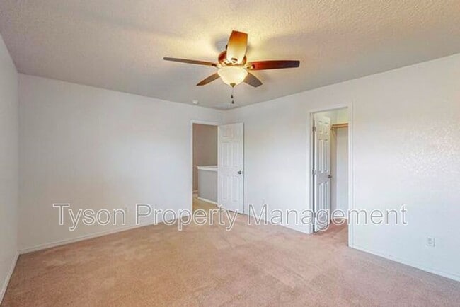 Building Photo - 10228 Nacimiento St NW