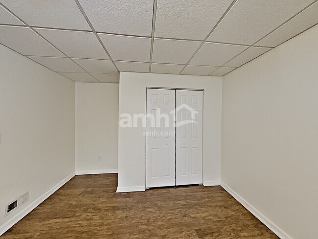 Building Photo - 1046 Whispering Woods Drive