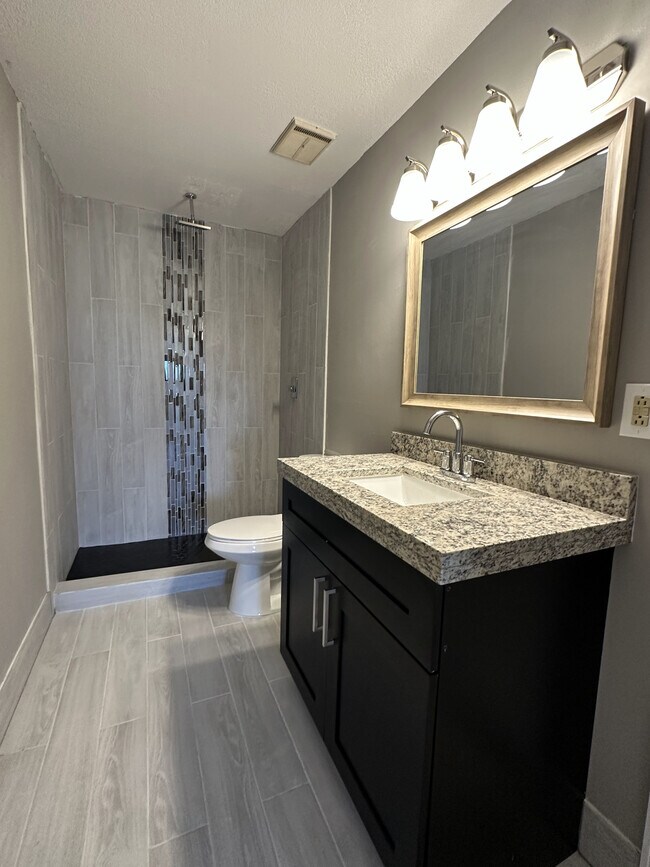 Building Photo - 3405 NW 44th St