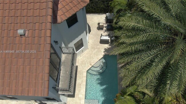 Building Photo - 10560 NW 69th Terrace