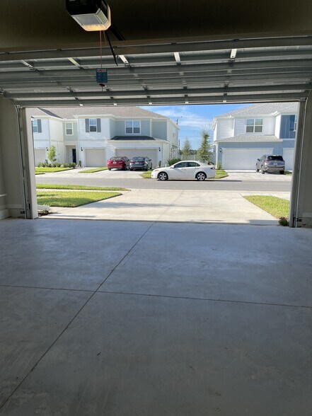 Building Photo - 3156 Emerald Acres Ln