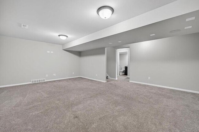 Building Photo - 9720 Winter Basil Dr