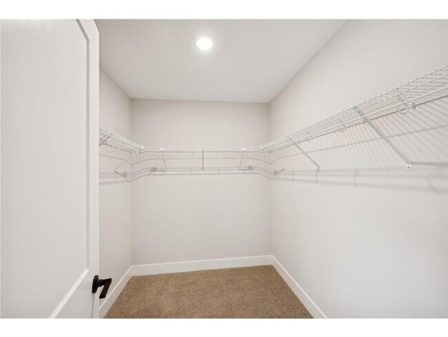 Building Photo - 3411 Douglas Dr N