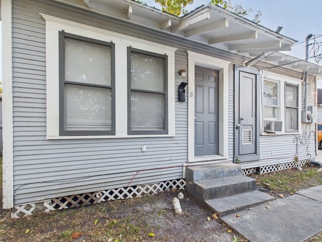 Building Photo - 607 Enid St