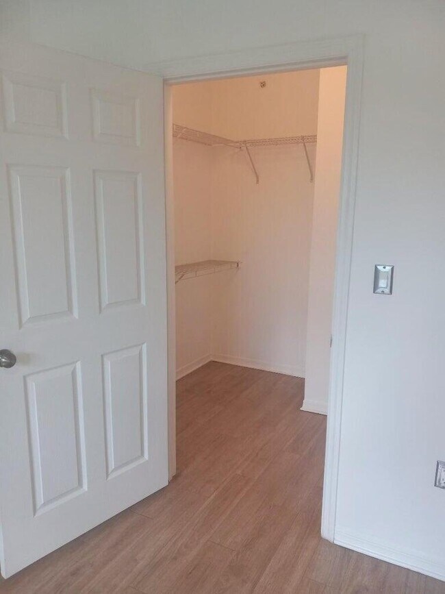 Building Photo - 6450 Emerald Dunes Dr